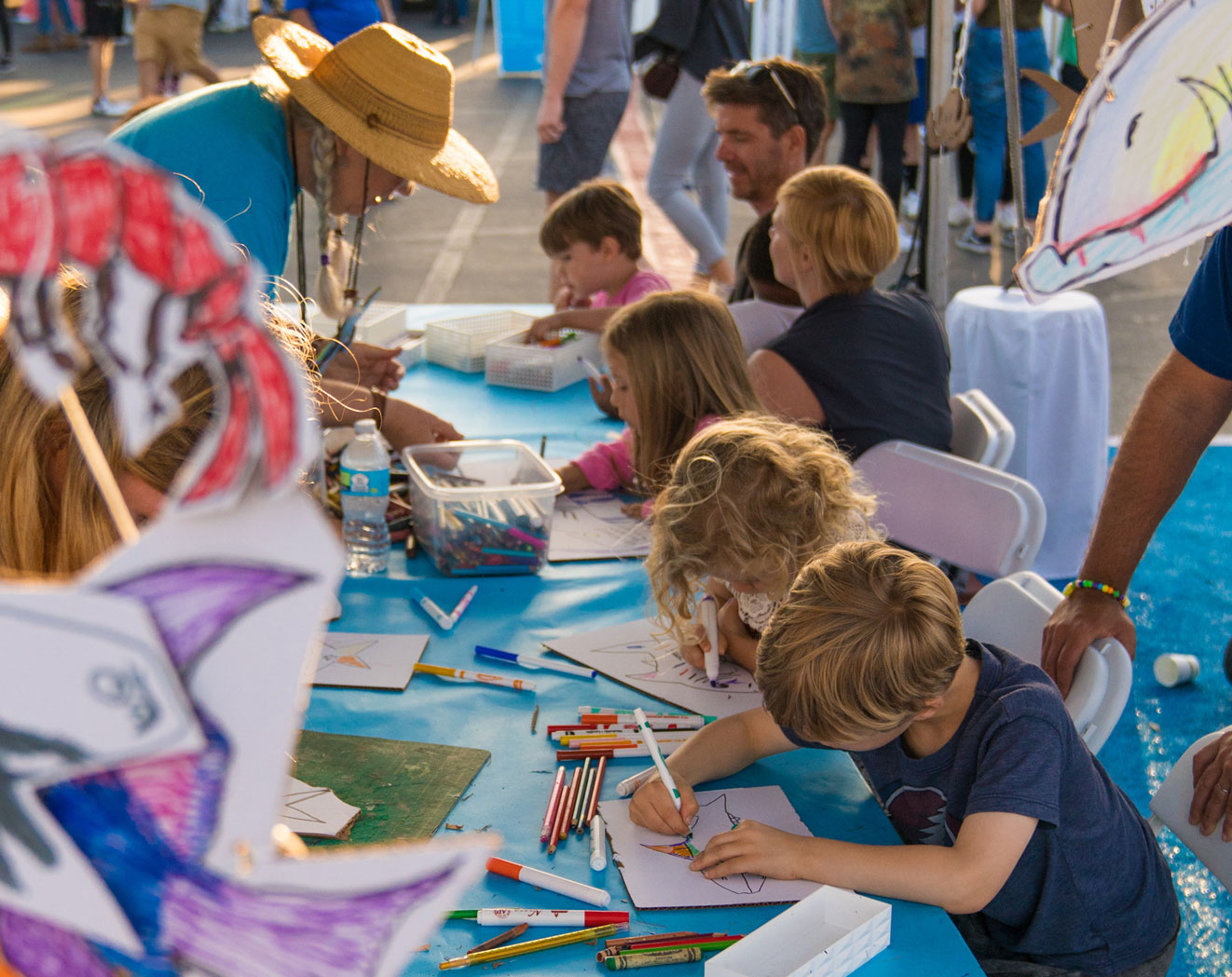 kids painting at artsea in marina del rey
