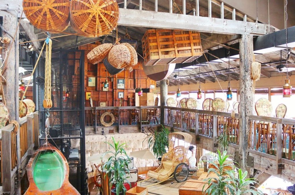 Interior restaurant decorated in Tiki-theme